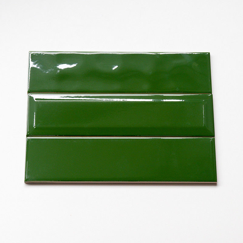Decoración glaseada de baño baldosas de pared de cerámica en familia de color verde