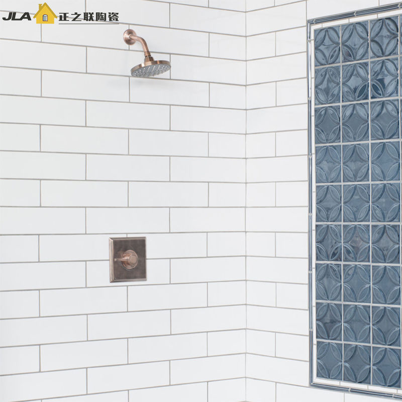 Baldosas de pared de cerámica de baño de cocina 4x12 pulgadas de mosaico biselado blanco