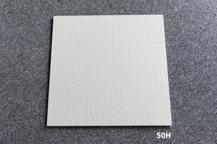 Baldosas de porcelana de porcelana pulida brillante / blanca mate 600x600 resistente