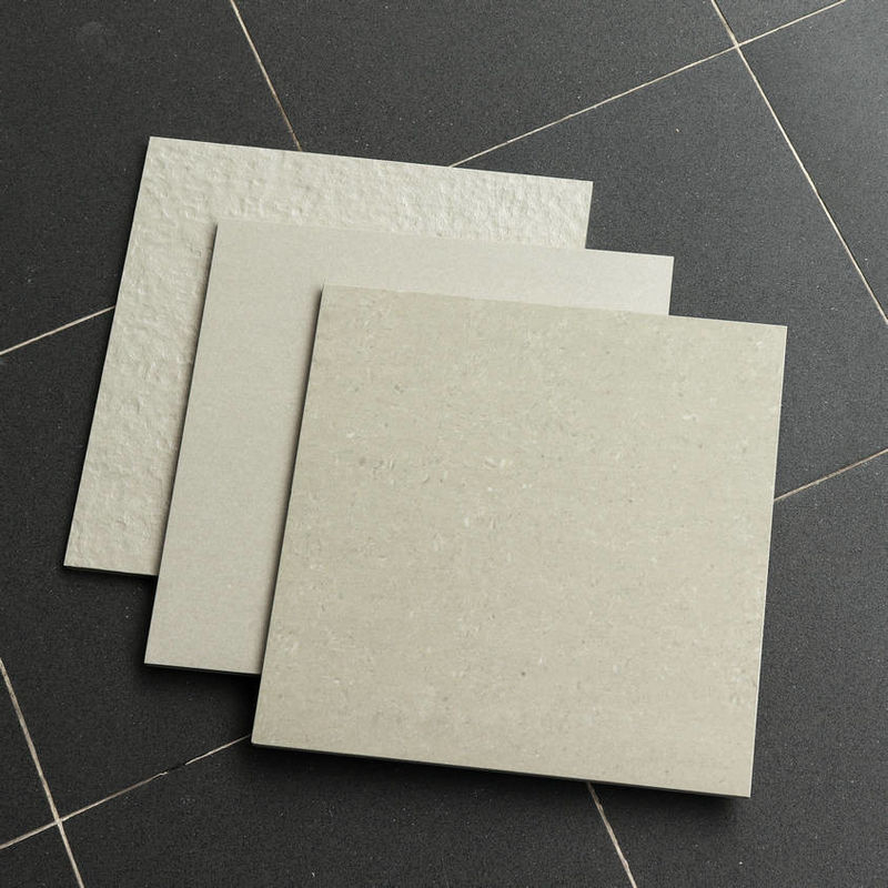 Baldosas de piso de porcelana blanca de doble carga 600x600 resistente